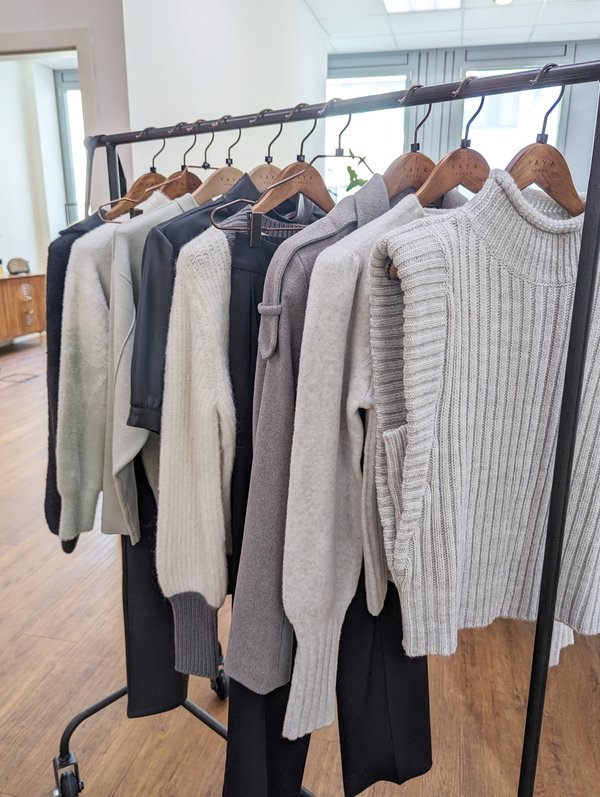 hose, Blusen, Pullover, shirts, jacken von YAYA-the Brand, langlebige Fashion aus Holland